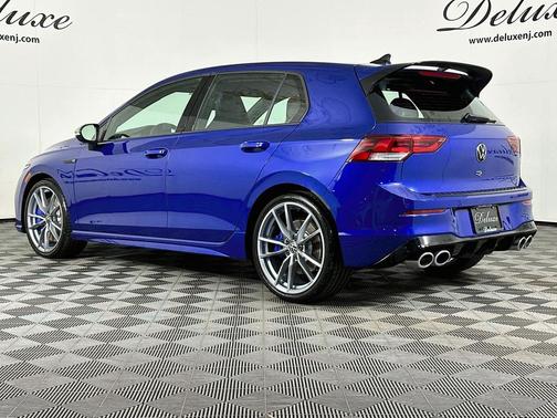 Lapiz Blue Metallic 2024 Volkswagen Golf R 2.0T DSG