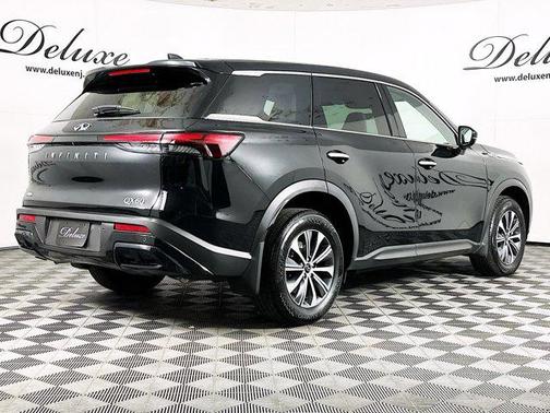 2025 INFINITI QX60 Pure