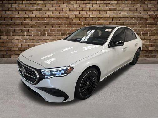 MANUFAKTUR Moonlight White Metallic 2025 Mercedes-Benz E-Class E 450