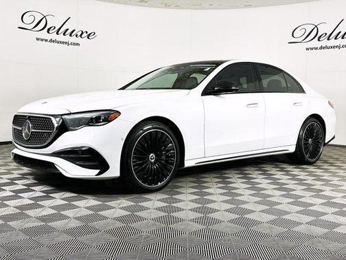 MANUFAKTUR Moonlight White Metallic 2025 Mercedes-Benz E-Class E 450