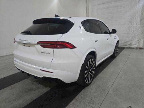 2023 Maserati Grecale Modena