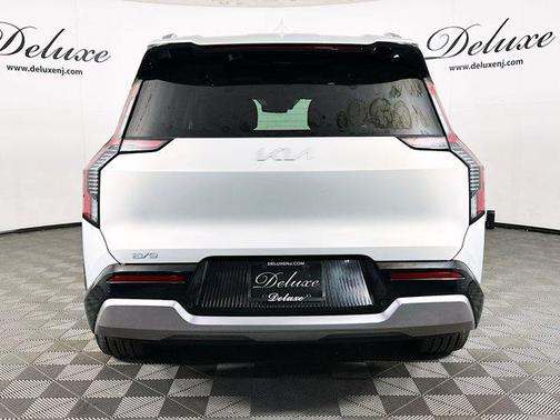 Ivory Silver Matte 2024 Kia EV9 Land