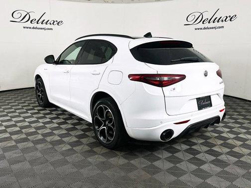 2022 Alfa Romeo Stelvio Veloce