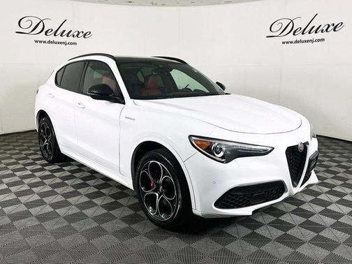 2022 Alfa Romeo Stelvio Veloce