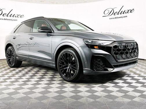 Daytona Gray Pearl Effect 2024 Audi SQ8 4.0T Premium Plus
