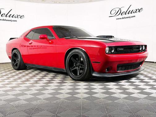 Redline Red Tricoat Pearl 2016 Dodge Challenger R/T
