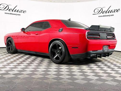 Redline Red Tricoat Pearl 2016 Dodge Challenger R/T
