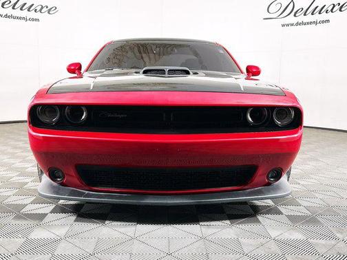Redline Red Tricoat Pearl 2016 Dodge Challenger R/T