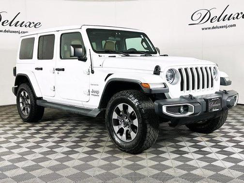 Bright White Clearcoat 2020 Jeep Wrangler Unlimited Sahara