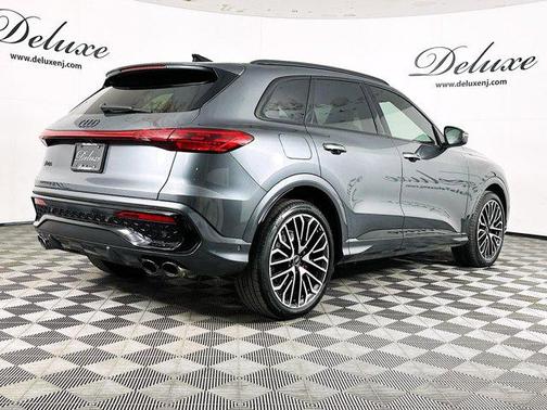 2025 Audi SQ5 3.0T Premium Plus