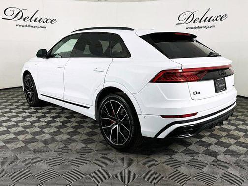 2023 Audi Q8 55 Prestige