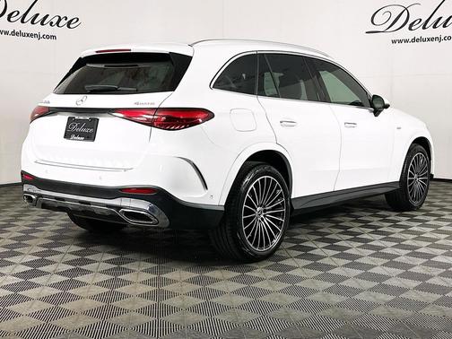 Polar White 2025 Mercedes-Benz GLC 350e Base