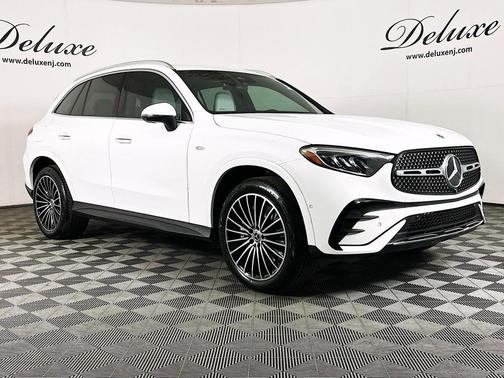 Polar White 2025 Mercedes-Benz GLC 350e Base