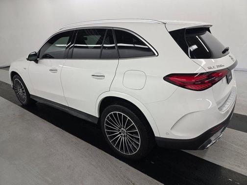 Polar White 2025 Mercedes-Benz GLC 350e Base