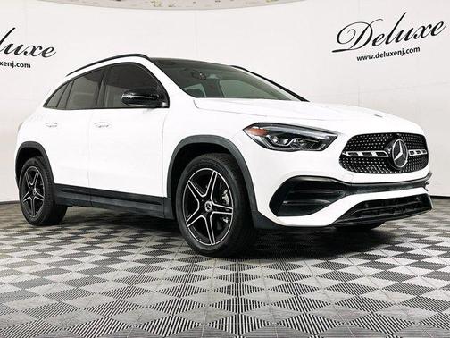 2021 Mercedes-Benz GLA 250 Base 4MATIC