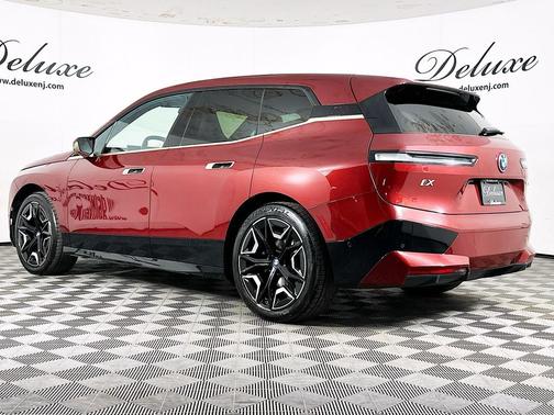 Aventurin Red Metallic 2023 BMW iX xDrive50