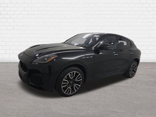 Nero Tempesta Metallic 2023 Maserati Grecale Modena