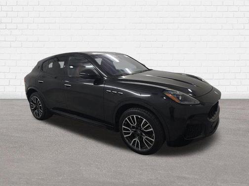 Nero Tempesta Metallic 2023 Maserati Grecale Modena