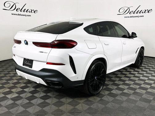 2022 BMW X6 xDrive40i
