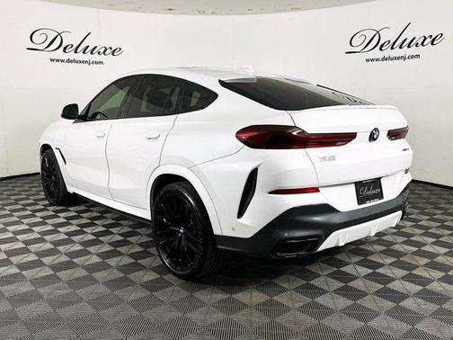 2022 BMW X6 xDrive40i