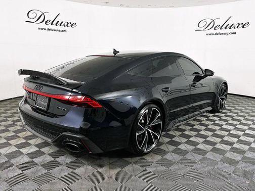 2021 Audi RS 7 4.0T