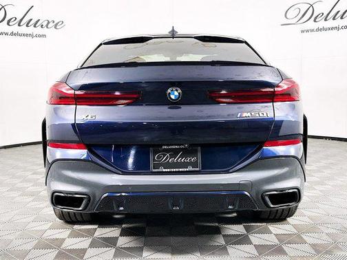 2022 BMW X6 M50i