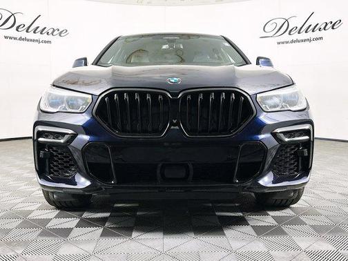 2022 BMW X6 M50i
