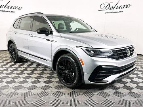 2022 Volkswagen Tiguan 2.0T SE R-Line Black 4MOTION