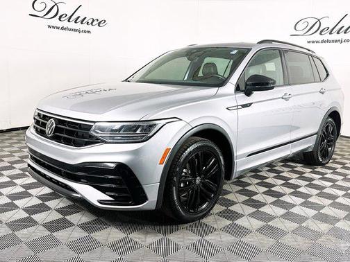 2022 Volkswagen Tiguan 2.0T SE R-Line Black 4MOTION