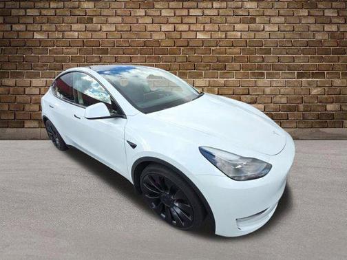 2023 Tesla Model Y Performance