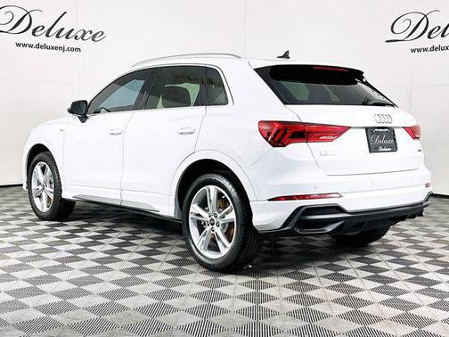 2024 Audi Q3 S line Premium