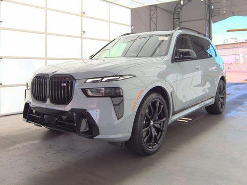 2024 BMW X7 M60i