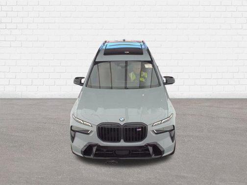 2024 BMW X7 M60i