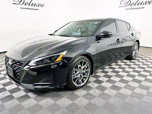 2023 Nissan Altima 2.0 SR