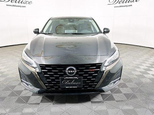 2023 Nissan Altima 2.0 SR
