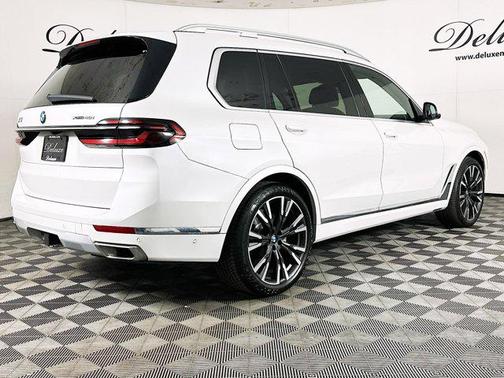 2023 BMW X7 xDrive40i