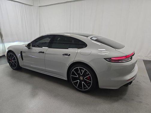 2023 Porsche Panamera 4S E-Hybrid