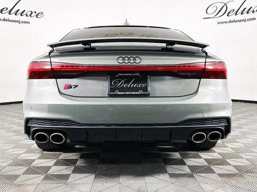 2022 Audi S7 Prestige