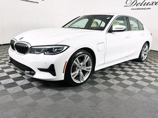 2021 BMW 330e Base