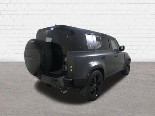 2024 Land Rover Defender Carpathian Edition