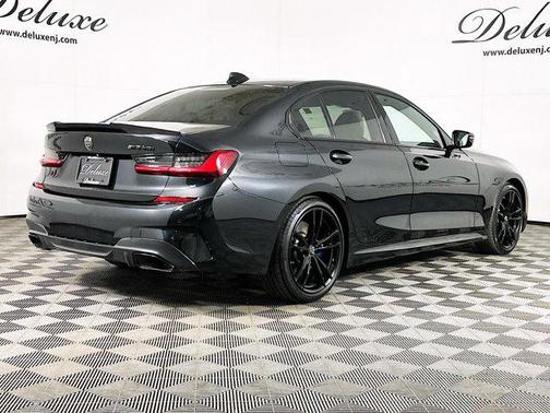 Black Sapphire Metallic 2021 BMW M340 M340i