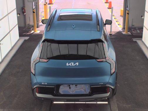 Ocean Blue Matte 2024 Kia EV9 GT-Line