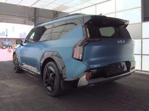 Ocean Blue Matte 2024 Kia EV9 GT-Line
