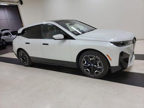 2022 BMW iX xDrive50