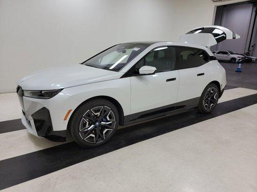 2022 BMW iX xDrive50