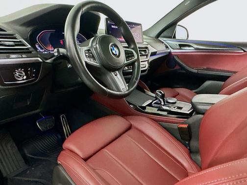 Alpine White 2024 BMW X4 xDrive30i
