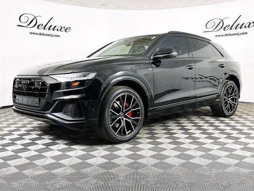 Mythos Black Metallic 2023 Audi Q8 55 Premium Plus