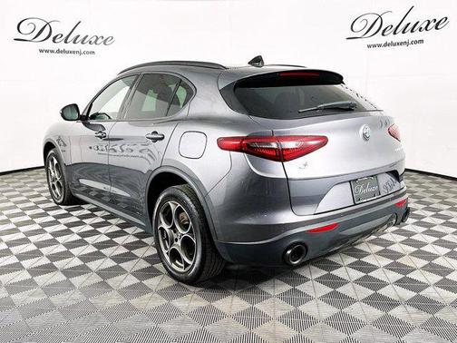 2022 Alfa Romeo Stelvio Sprint