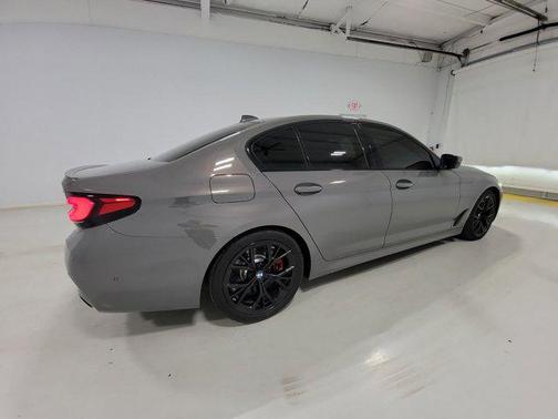 2022 BMW M550 i Xdrive