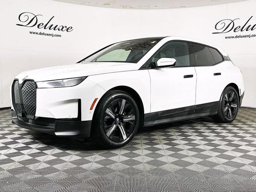 Alpine White 2022 BMW iX xDrive50